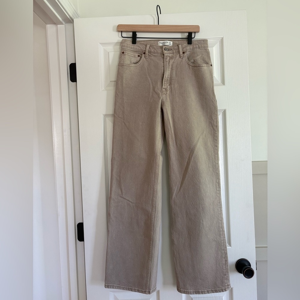 Abercrombie 90’s Relaxed High Rise Jean